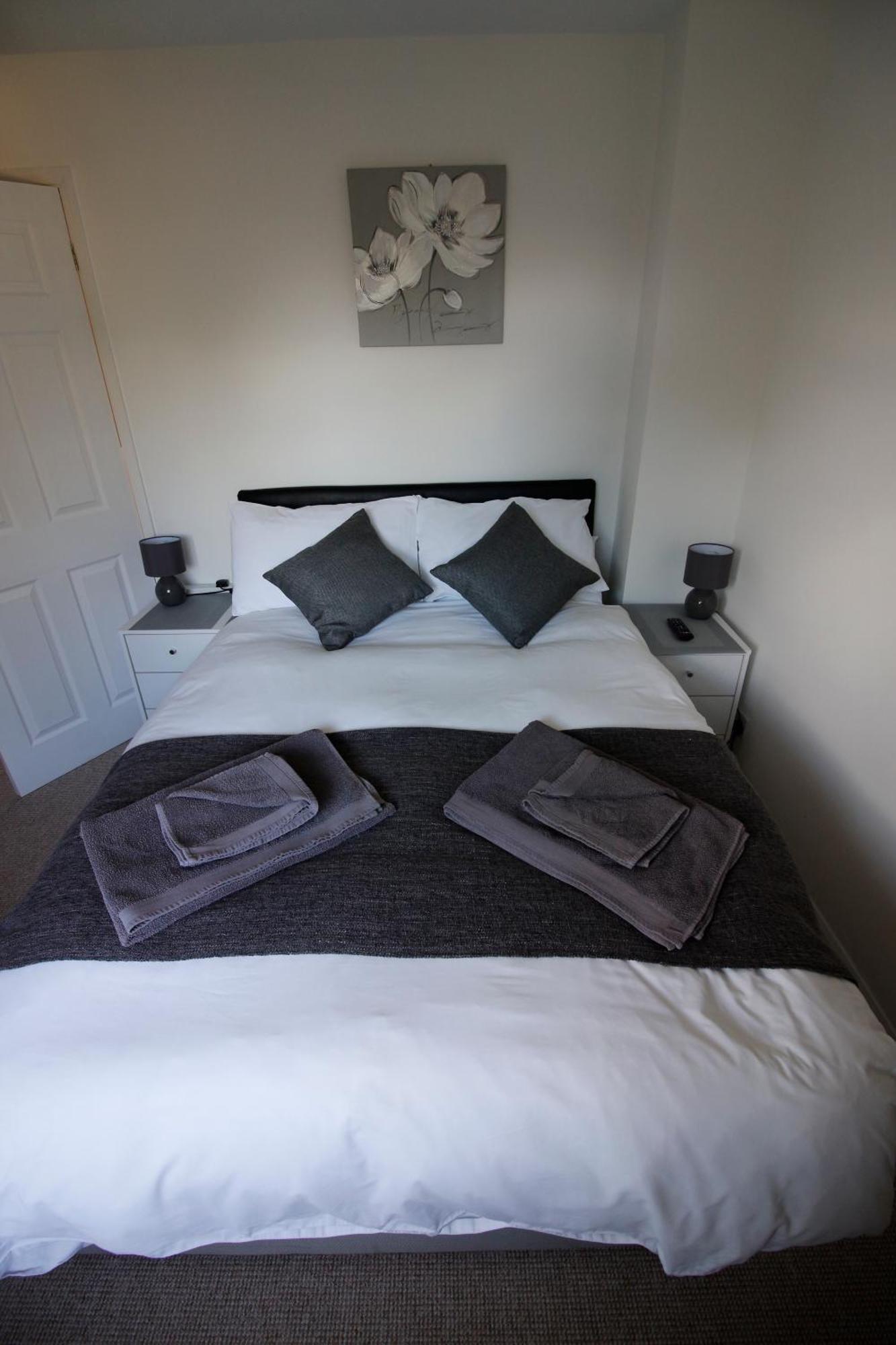 Hinckley Home Sleeps 5 Complete House Лестер Экстерьер фото
